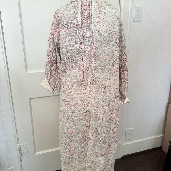 Magnolia Pearl Kimono Jacket in Cream with Red & Blue Paisley - Picture 3 of 3